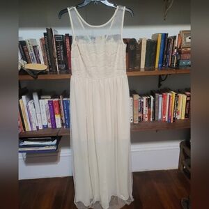 NWT Gianni Bini Lace overlay maxi dress. Women's medium